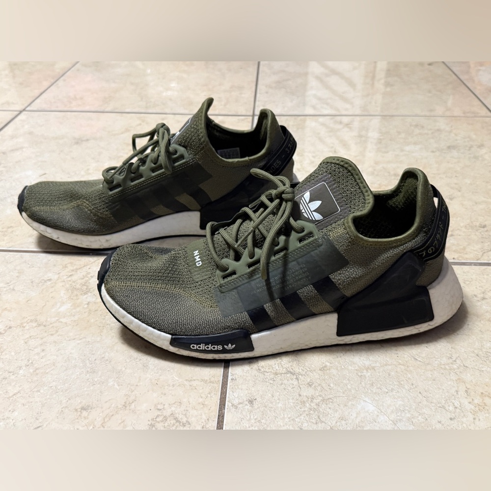 Adidas Men’s NMD_R1 V2 Originals Focus Olive/Core Black/Cloud White GW4708 Z11.5